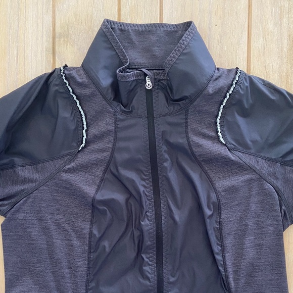 Lululemon Windbreaker | EUC - Picture 2 of 6